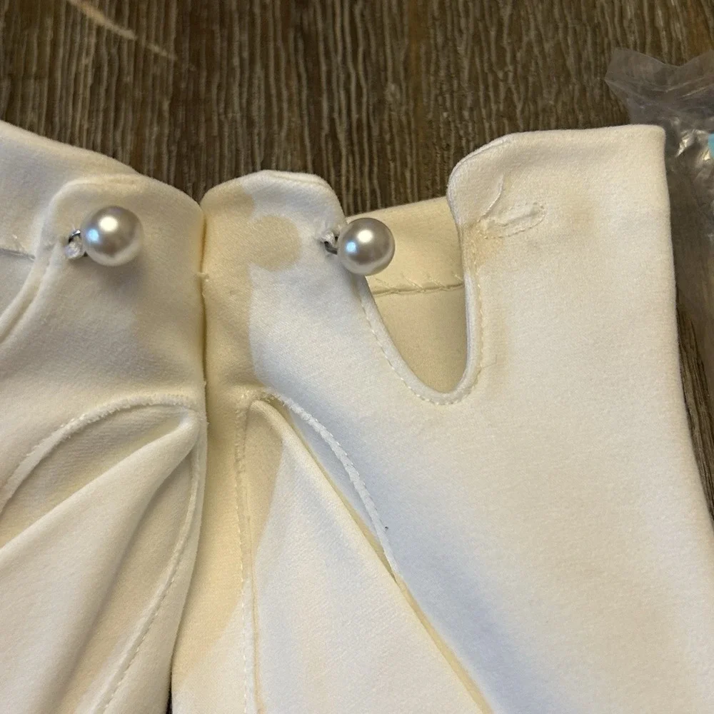 Vintage Hansen White Dress Gloves Size 7 NOS Unused Pearl Button Made in USA